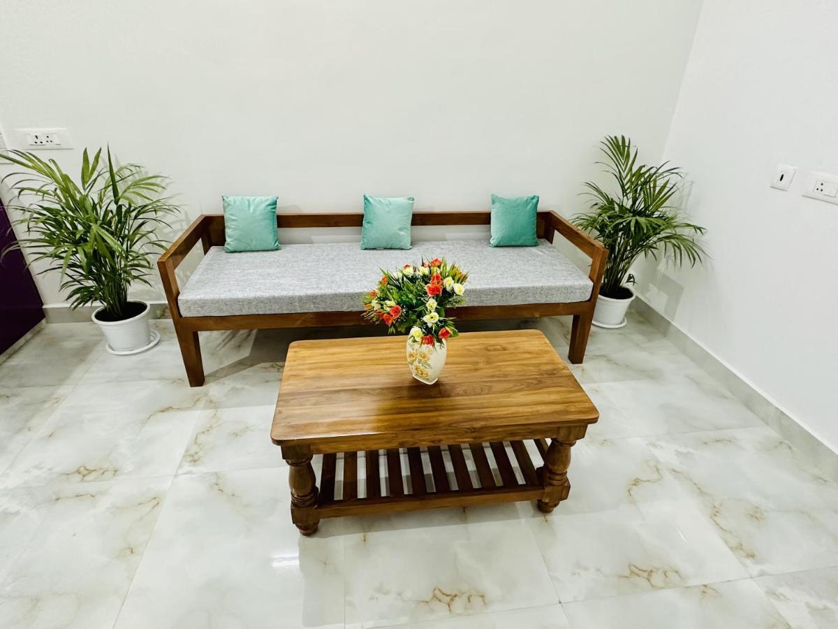 Tirupati Homestay - Shilparamam - Luxury Ac Apartments By Stayflexi - Fast Wifi, Kitchen, Android Tv - Walk To Ps4 Pure Veg Restaurant - Easy Access To Airport, Railway Station And To All Temples Eksteriør bilde